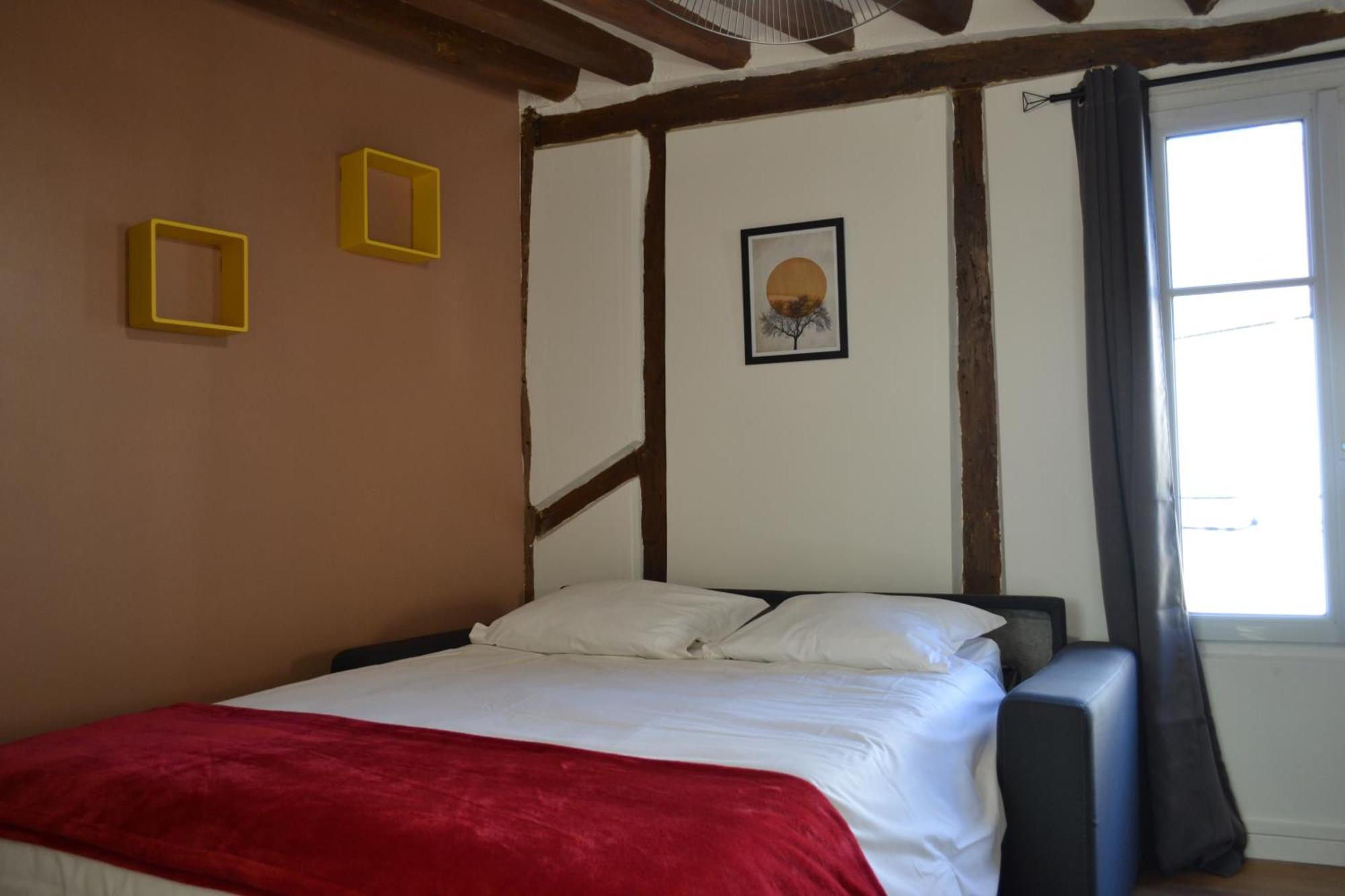 L'Essentiel De Chartres Quarto foto